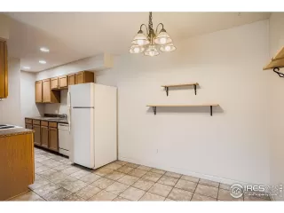 Photo #5: 1042001 Listing