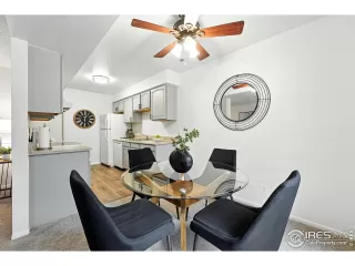 Photo #2: 1042227 Listing