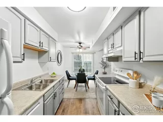 Photo #3: 1042227 Listing