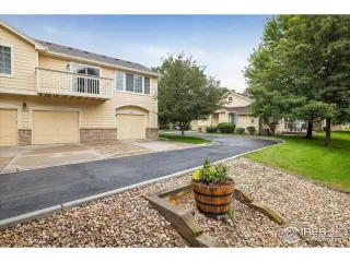 Photo #4: 1042249 Listing