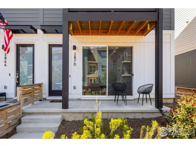 MLS: 1042297 Condo For Sale