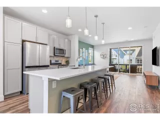 Photo #5: 1042297 Listing 