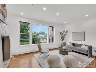 Photo #5: 1042428 Listing 