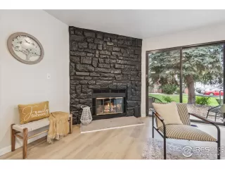 Photo #4: 1042474 Listing