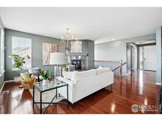 Photo #5: 1042871 Listing