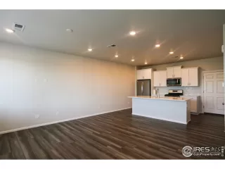 Photo #3: 1042989 Listing 