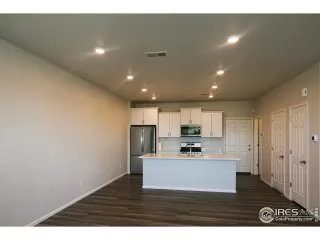 Photo #5: 1042989 Listing 