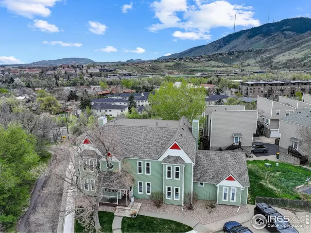 MLS: 1043190 Condo For Sale