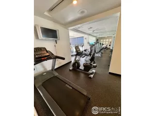 Photo #6: 1043423 Listing