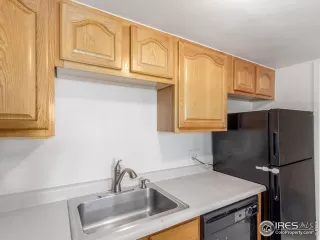 Photo #5: 1043578 Listing 