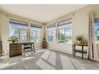 Photo #4: 1043590 Listing