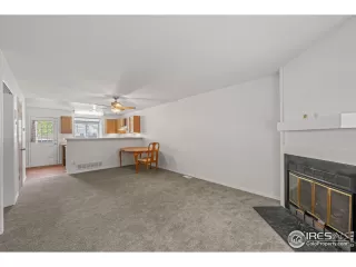 Photo #4: 1043642 Listing