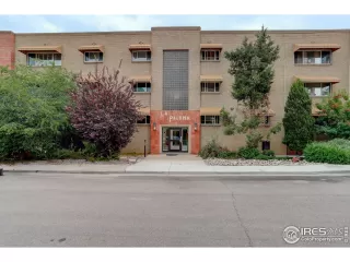 Photo #2: 1043687 Listing