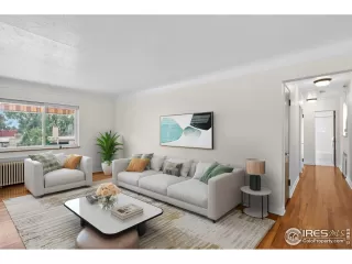 Photo #5: 1043687 Listing