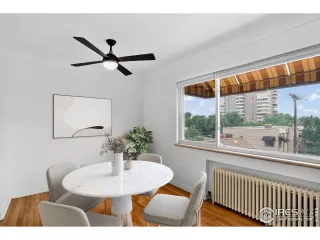 Photo #6: 1043687 Listing