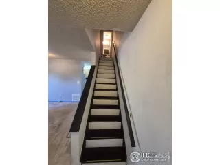 Photo #3: 1043726 Listing