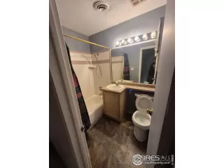 Photo #5: 1043726 Listing