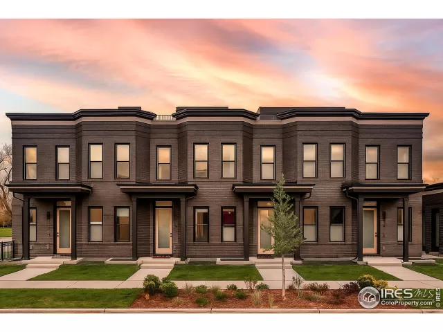 MLS: 1043919 Condo For Sale