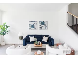 Photo #3: 1043919 Listing 