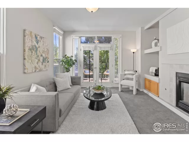 MLS: 1043999 Condo For Sale