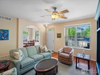 Photo #2: 1044111 Listing 