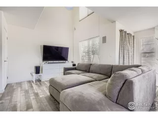 Photo #5: 1044193 Listing 