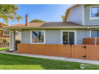 Photo #3: 1044425 Listing