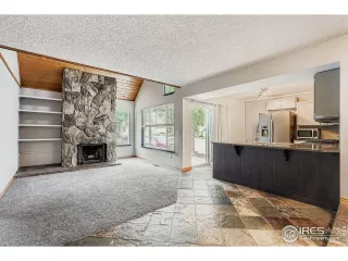 Photo #4: 1044699 Listing 