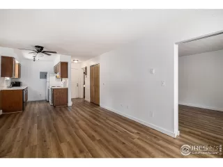 Photo #5: 1045106 Listing