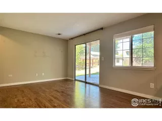 Photo #5: 1045119 Listing 