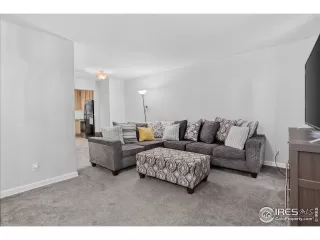 Photo #3: 1045366 Listing