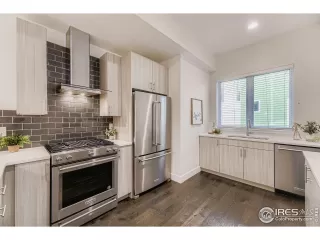 Photo #6: 1045490 Listing