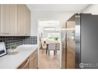 Photo #5: 1045641 Listing