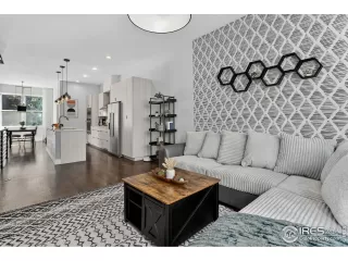 Photo #4: 1045952 Listing 