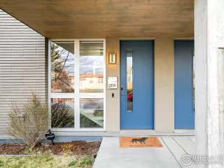 Photo #2: 1046062 Listing