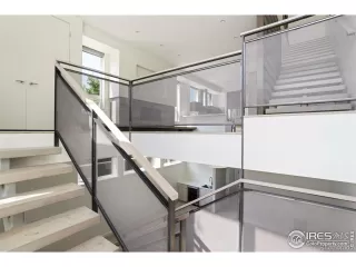 Photo #3: 1046062 Listing