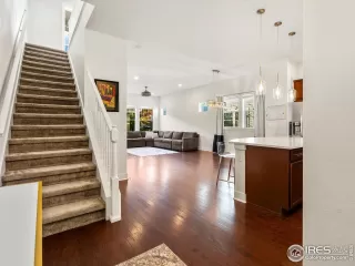 Photo #5: 1046149 Listing 