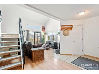 Photo #4: 1046198 Listing