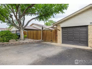 Photo #2: 1046221 Listing