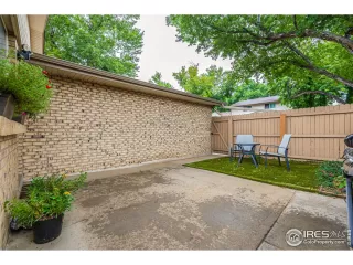 Photo #4: 1046221 Listing