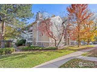 Photo #3: 1046367 Listing