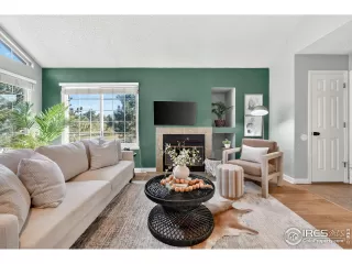 Photo #2: 1046444 Listing