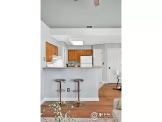 Photo #4: 1046444 Listing