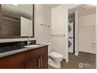 Photo #6: 1046564 Listing