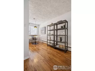 Photo #3: 1046581 Listing