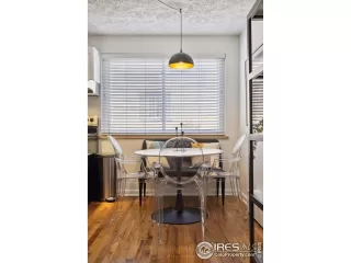 Photo #4: 1046581 Listing