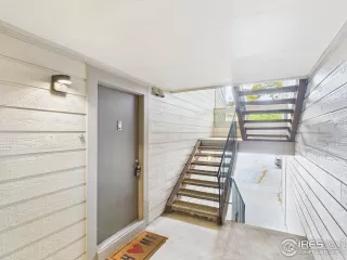 Photo #3: 1046644 Listing