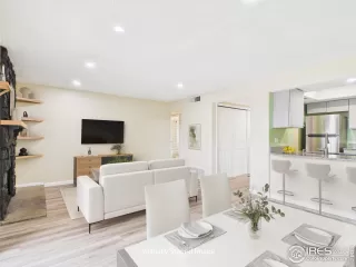 Photo #6: 1046644 Listing