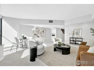 Photo #2: 1046660 Listing 