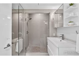 Photo #5: 1046660 Listing 